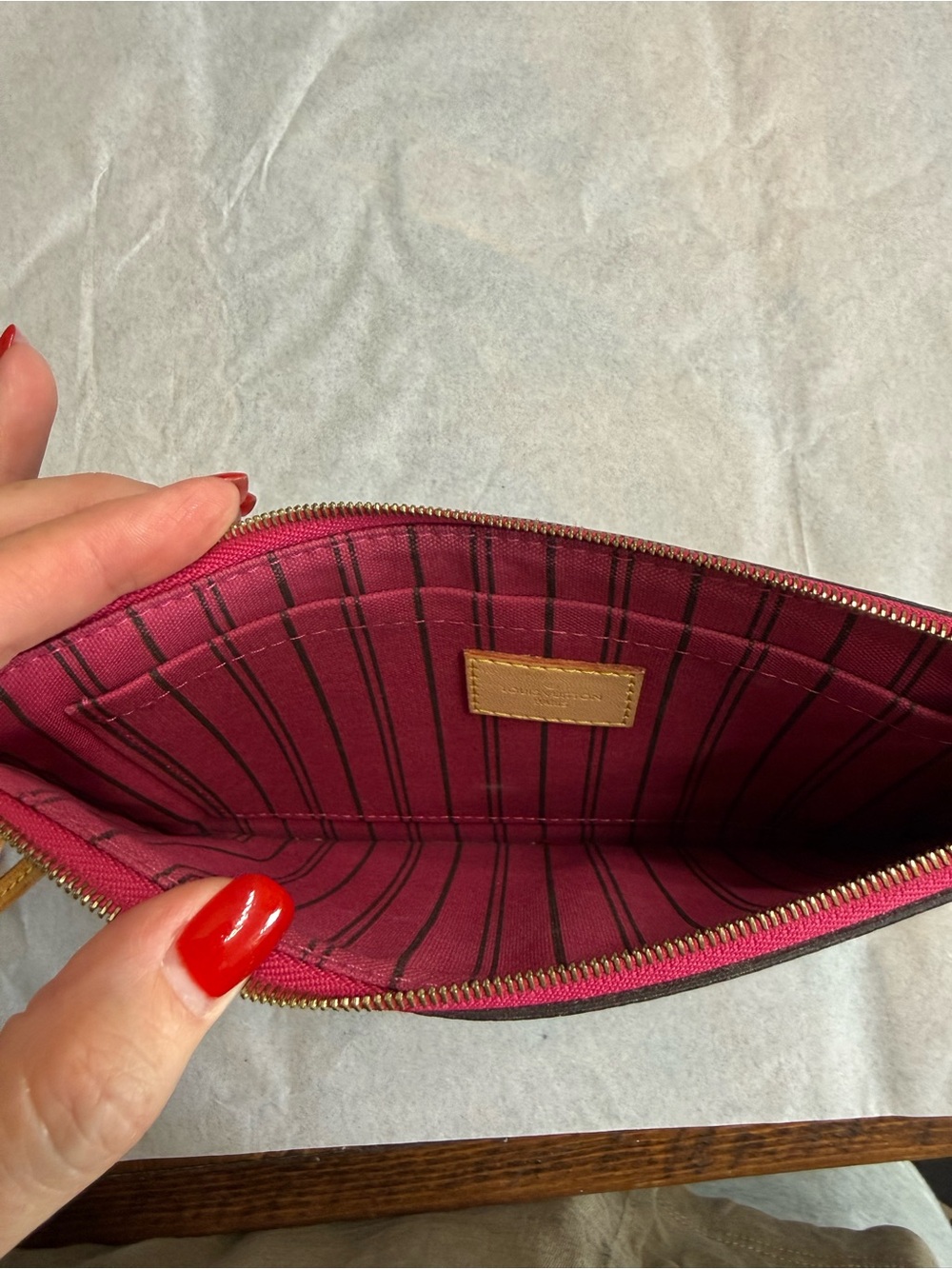 Louis Vuitton Brown Monogram Wristlet with Pink Trim - Picture 5 of 8